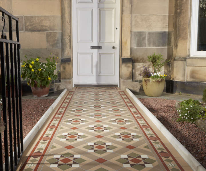 Original Style_VFT_Bespoke Red, Green, Brown, Dover White, Old London & Holkham Dune_location