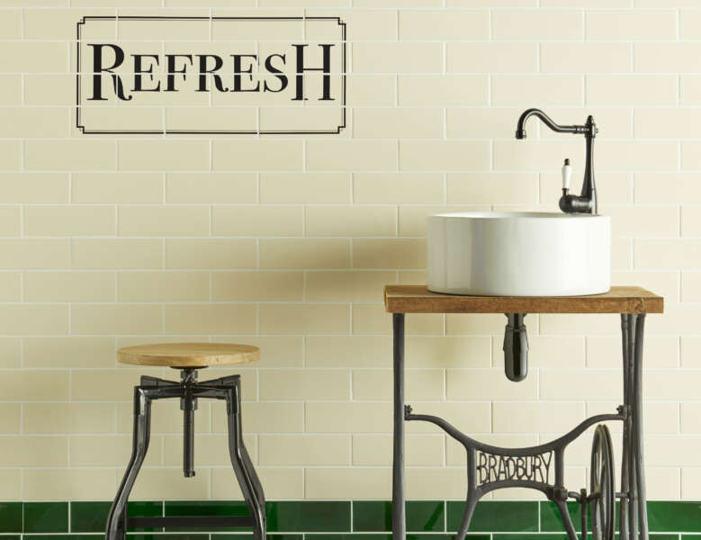 Original-Style_Artworks_Colonial-White-B9030-&-Victorian-Green-