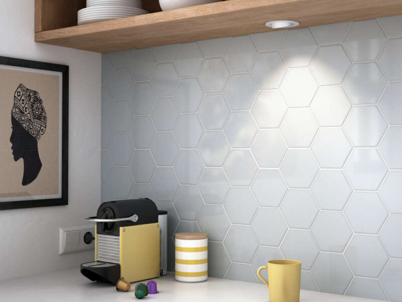 Scale_hexagon_Skyblue_backsplash